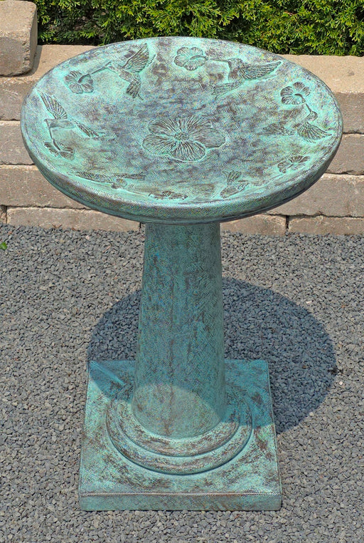 H Hummingbird Birdbath