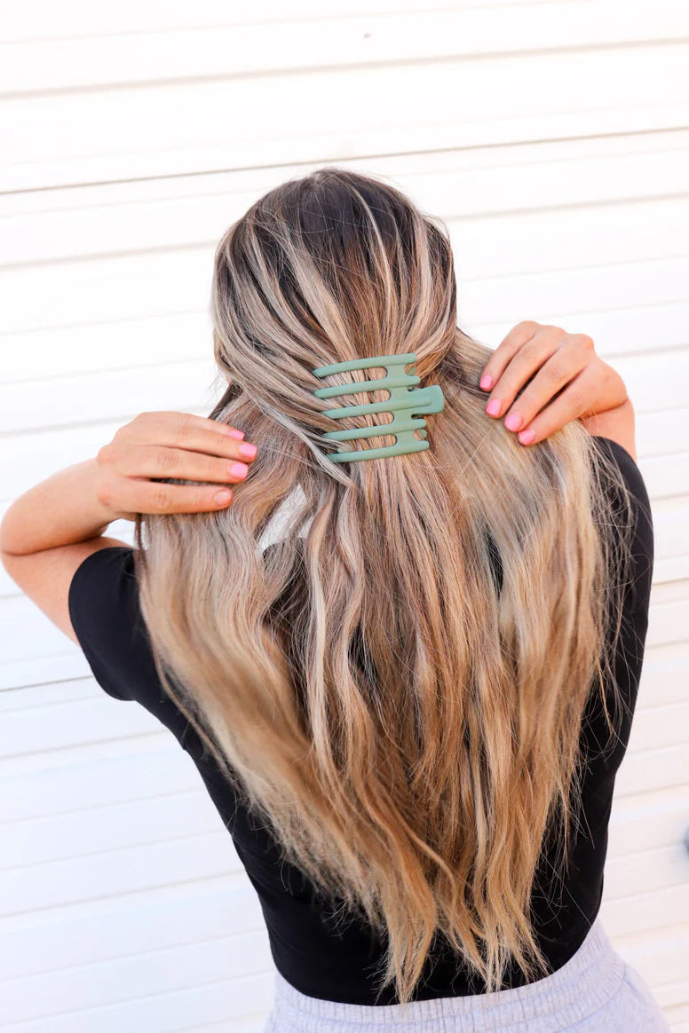 Kaxi Wide Lay Down Claw