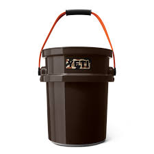 Yeti Bucket With Swivel Seat