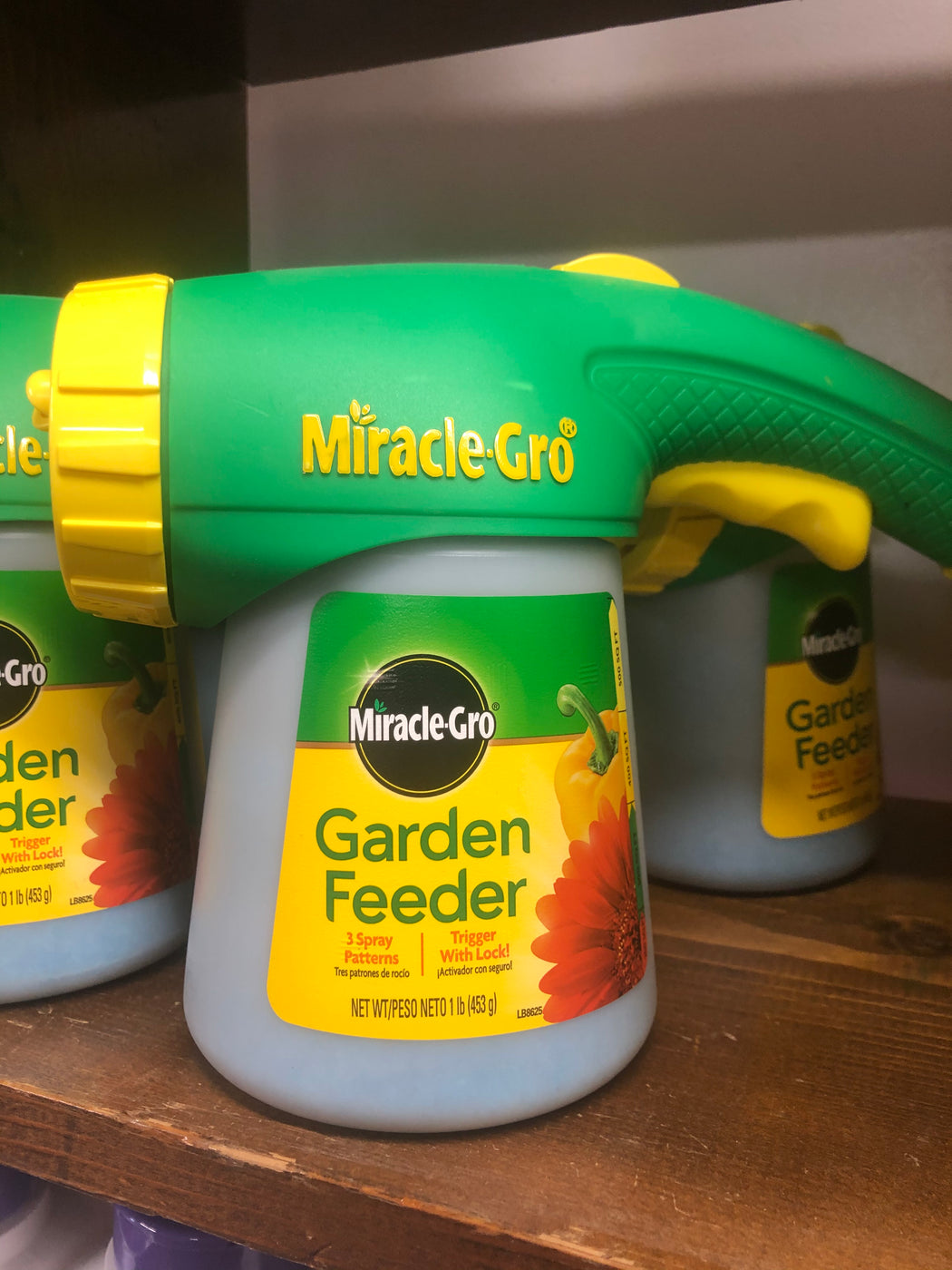 Miracle Grow Garden Feeder