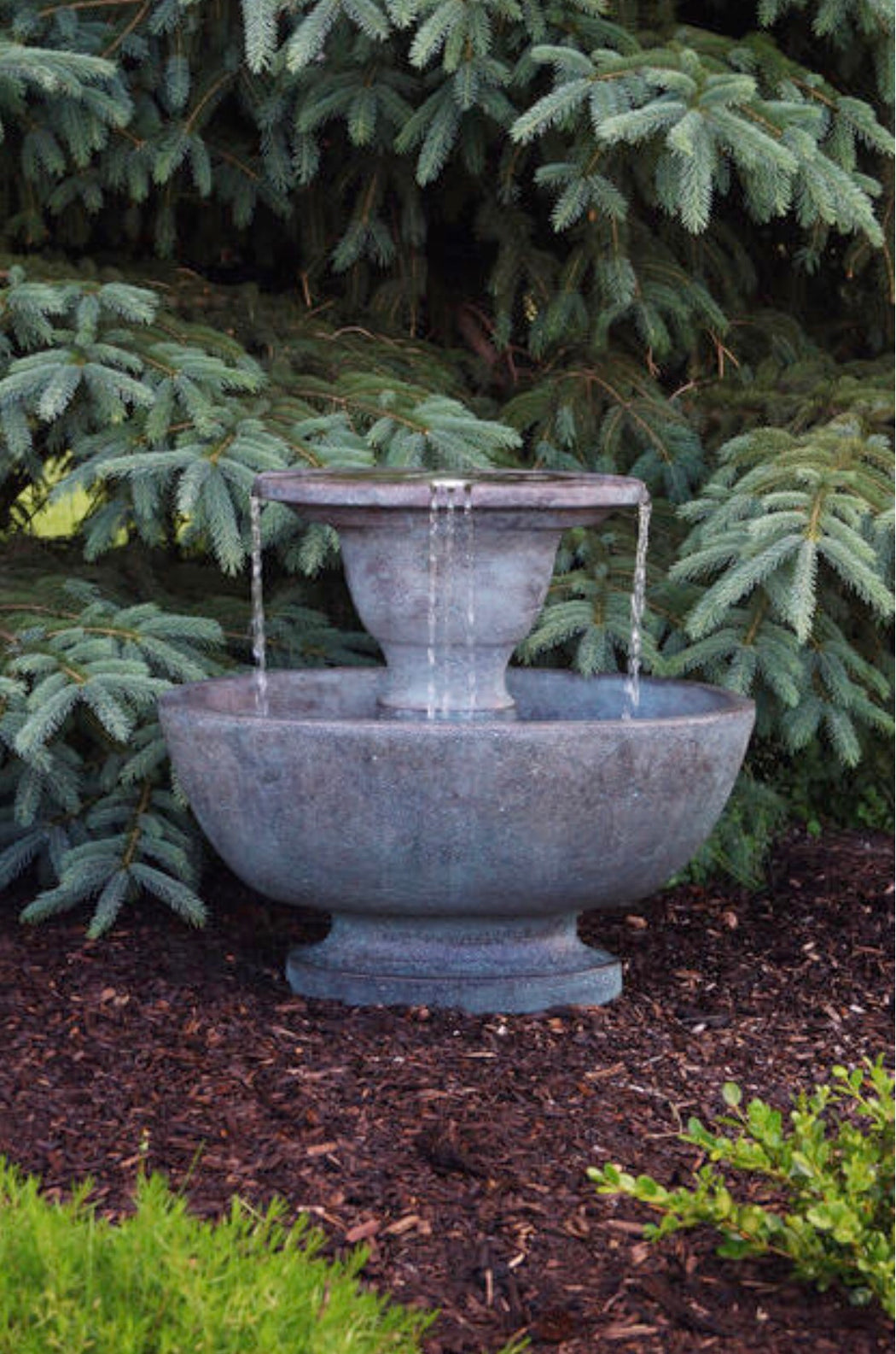 Henri Alfresco Fountain With Plume Light