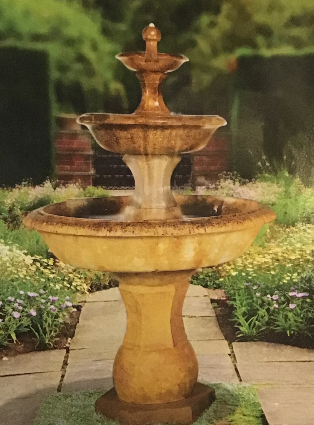 Henri Grande Barrington Fountain