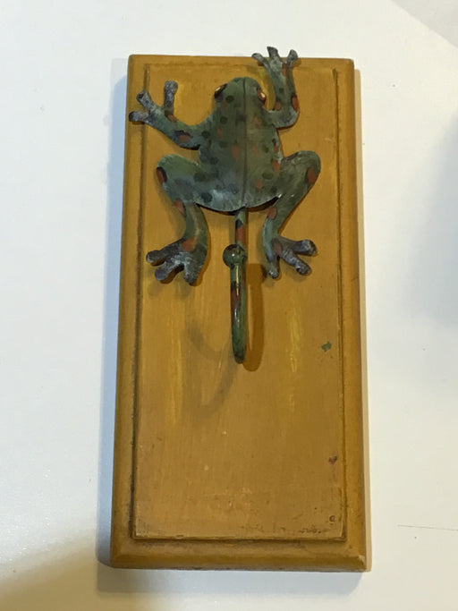 Frog Key Hook
