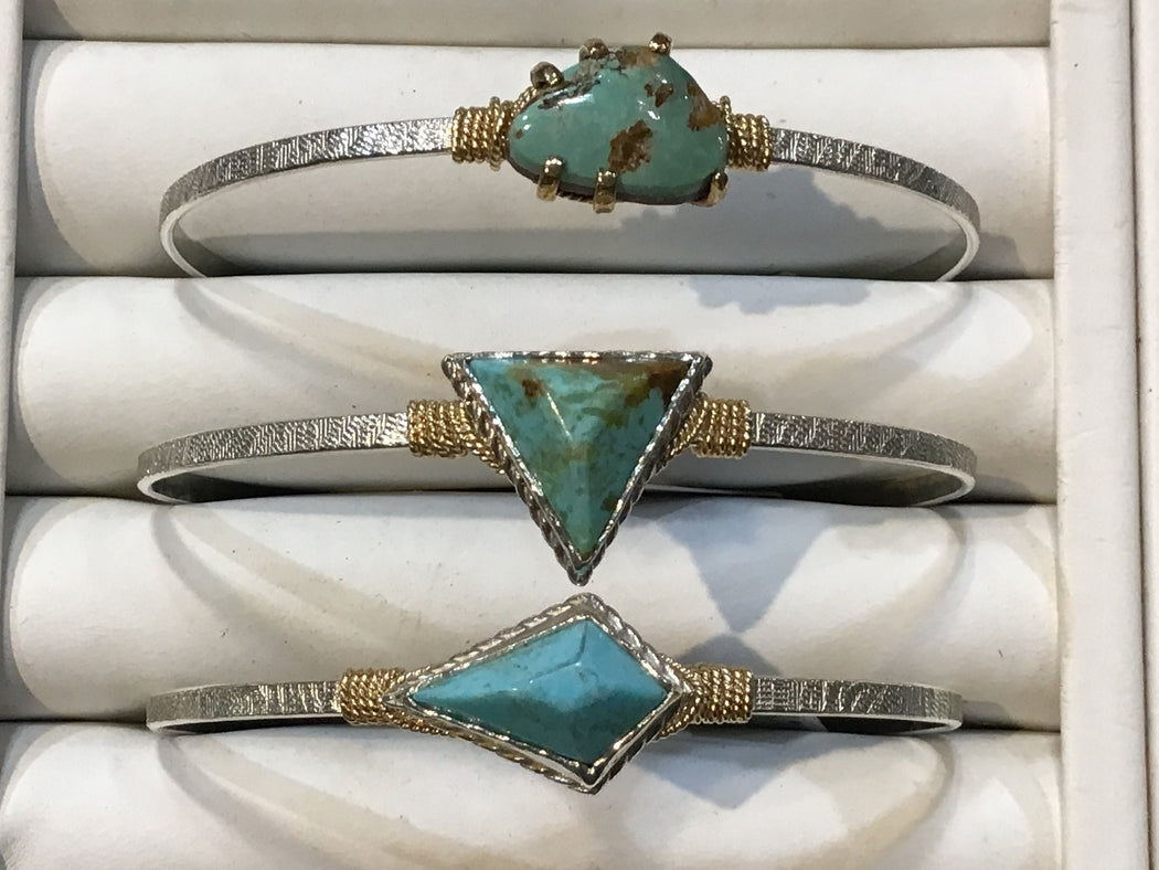 Earth Grace Turquoise Bracelet